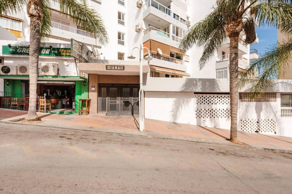 Apartmán Amplio Con Vistas Al Mar Y Piscina En Benalmádena Exteriér fotografie